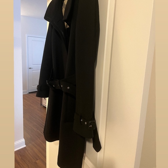 BURBERRY GIBBSMOORE BELTED COAT | US Size 6 - Picture 4 of 8